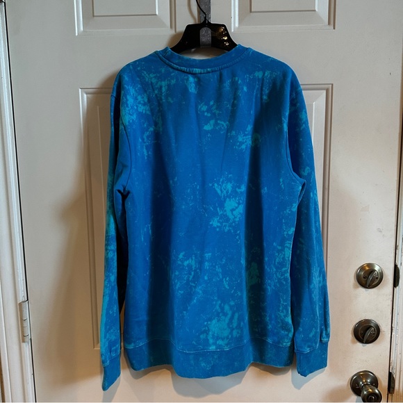 Street Wear Blue Sweatshirt - Picture 4 of 6